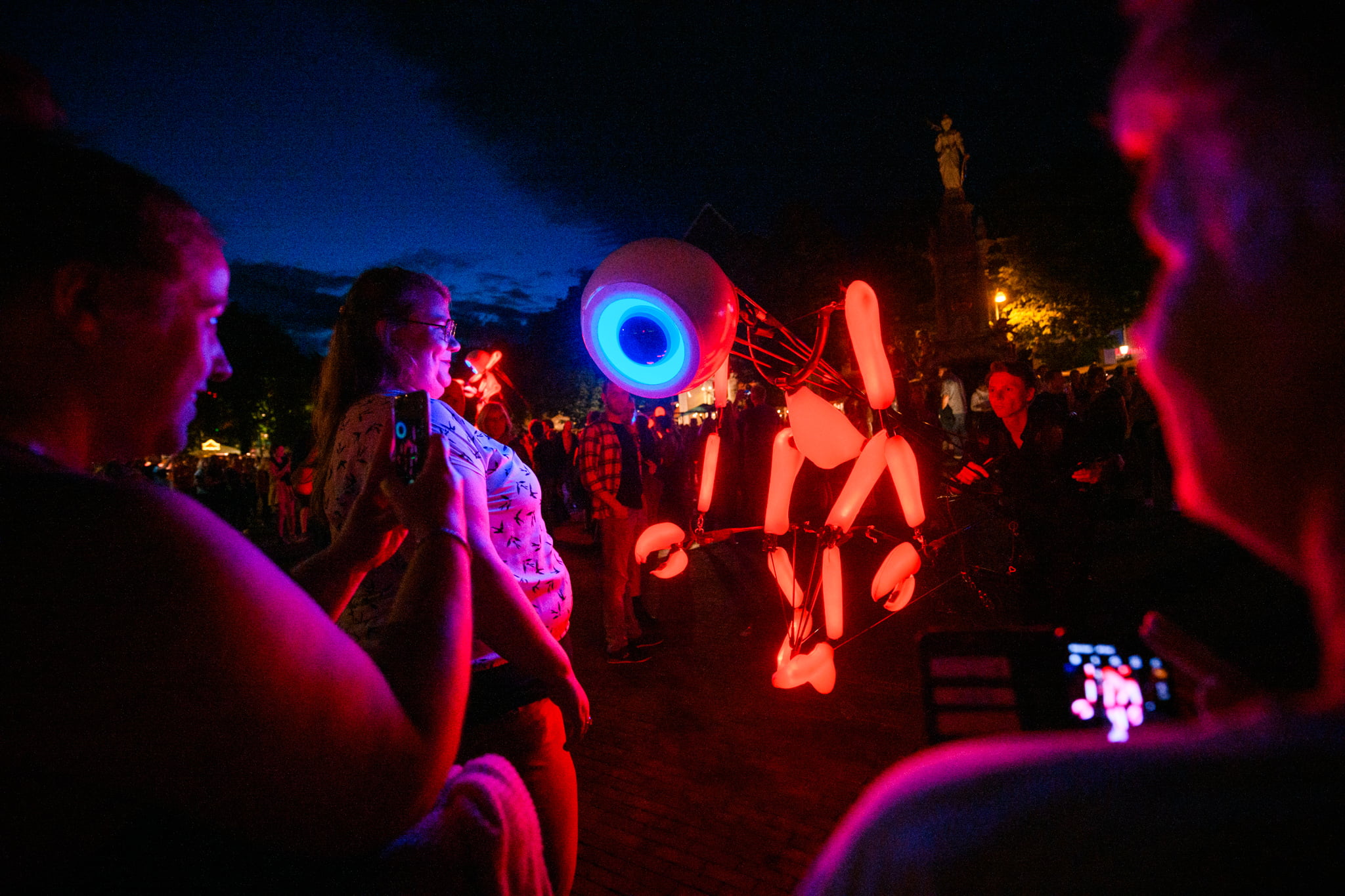 Close-Act  I-Puppet-XL 
Photo by: Jostijn Ligtvoet Fotografie